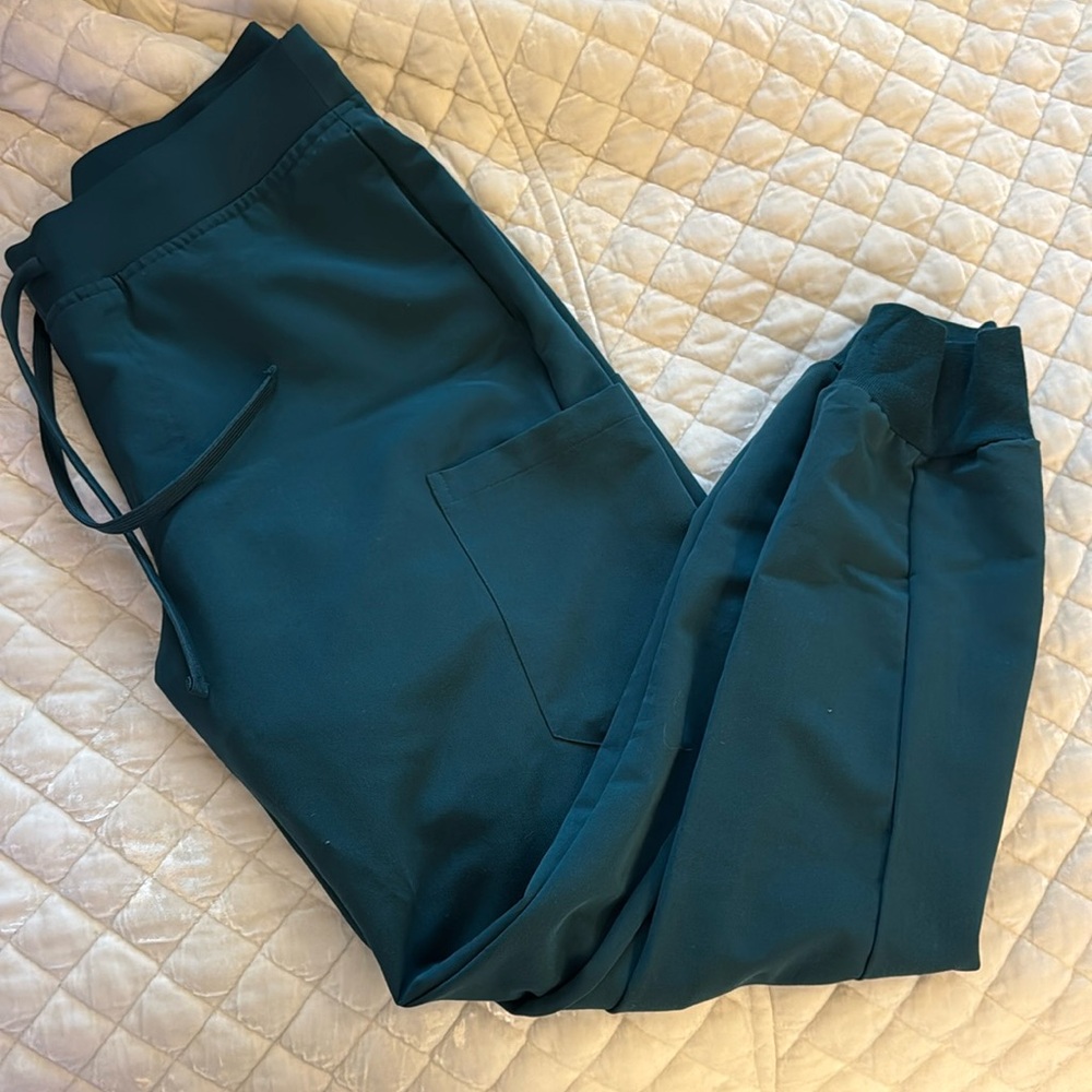 Mandala jogger scrub pants